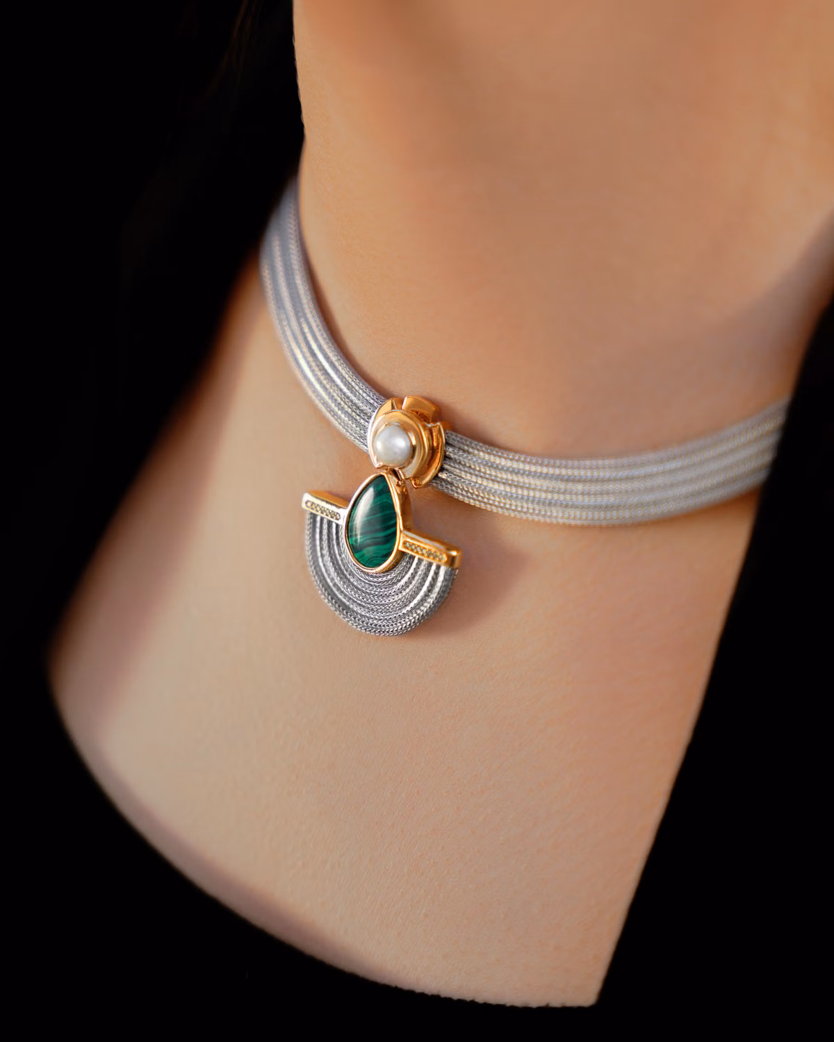 Elegant silver necklace with gemstone and pearl