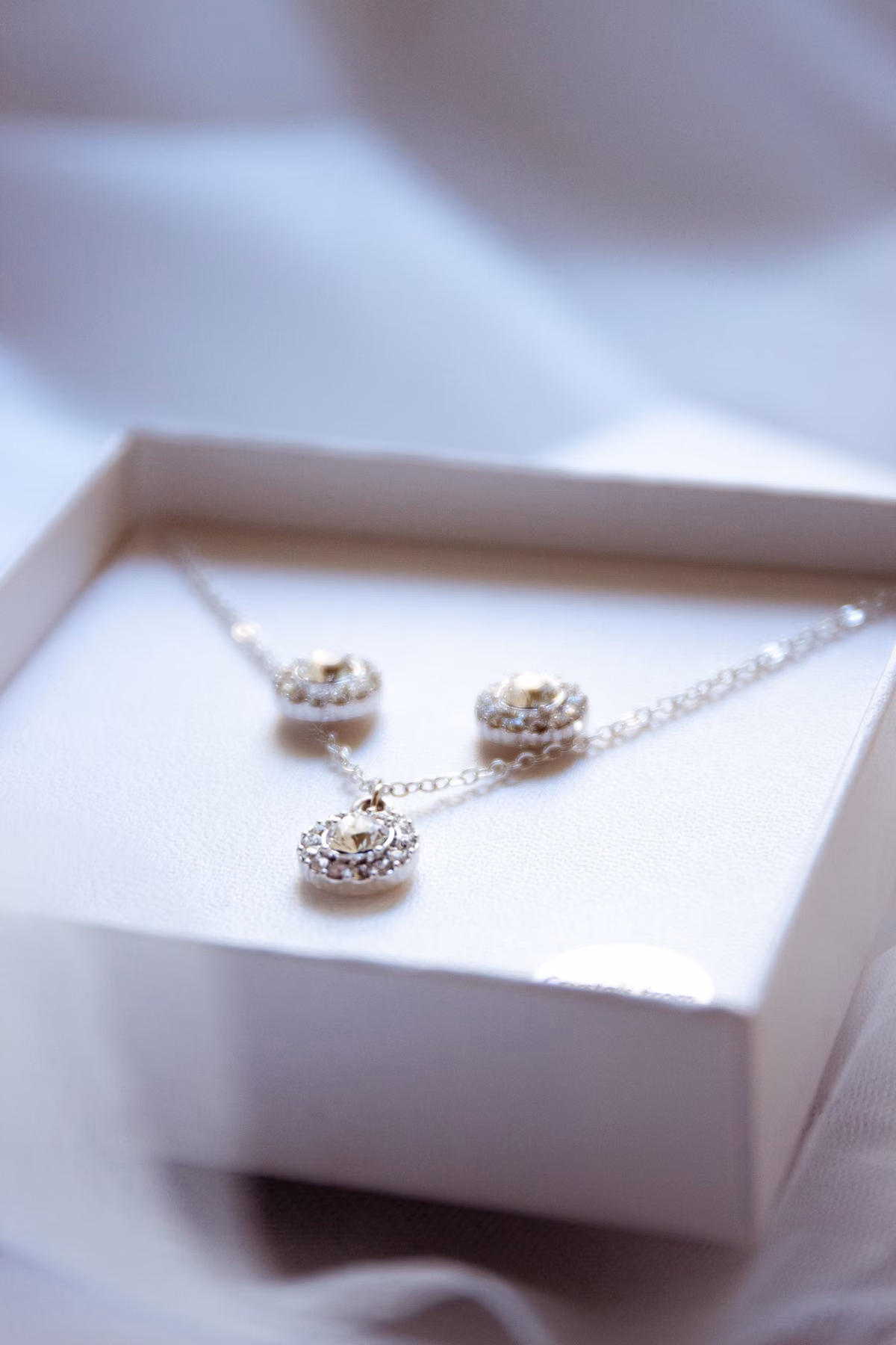 Pure silver necklace presented in a gift box